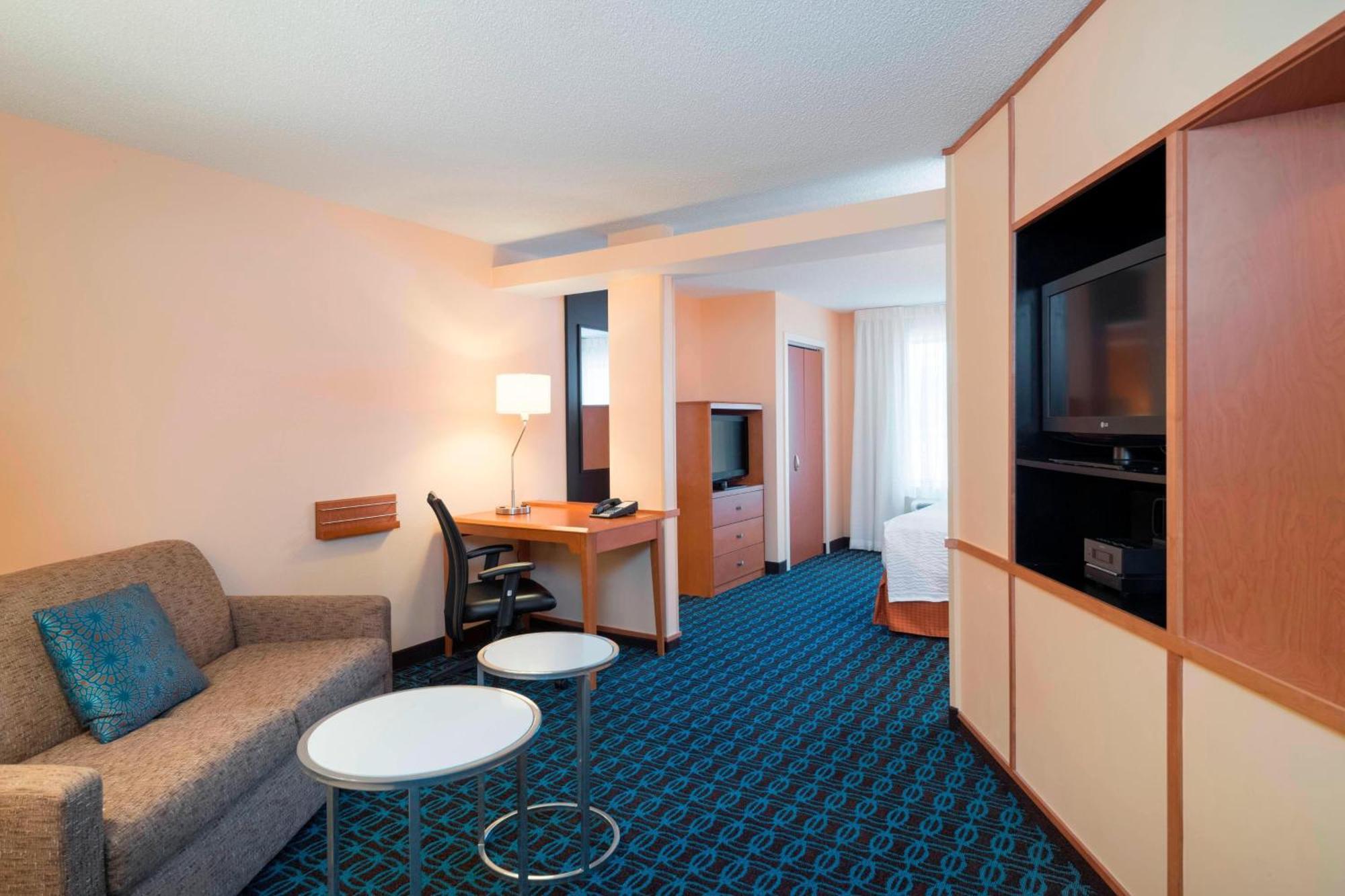 Fairfield Inn & Suites By Marriott State College Eksteriør billede