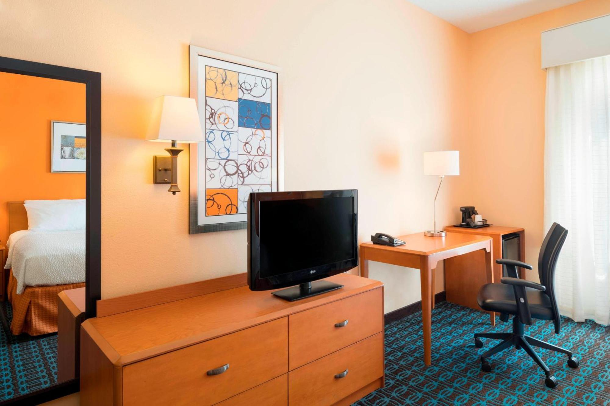 Fairfield Inn & Suites By Marriott State College Eksteriør billede