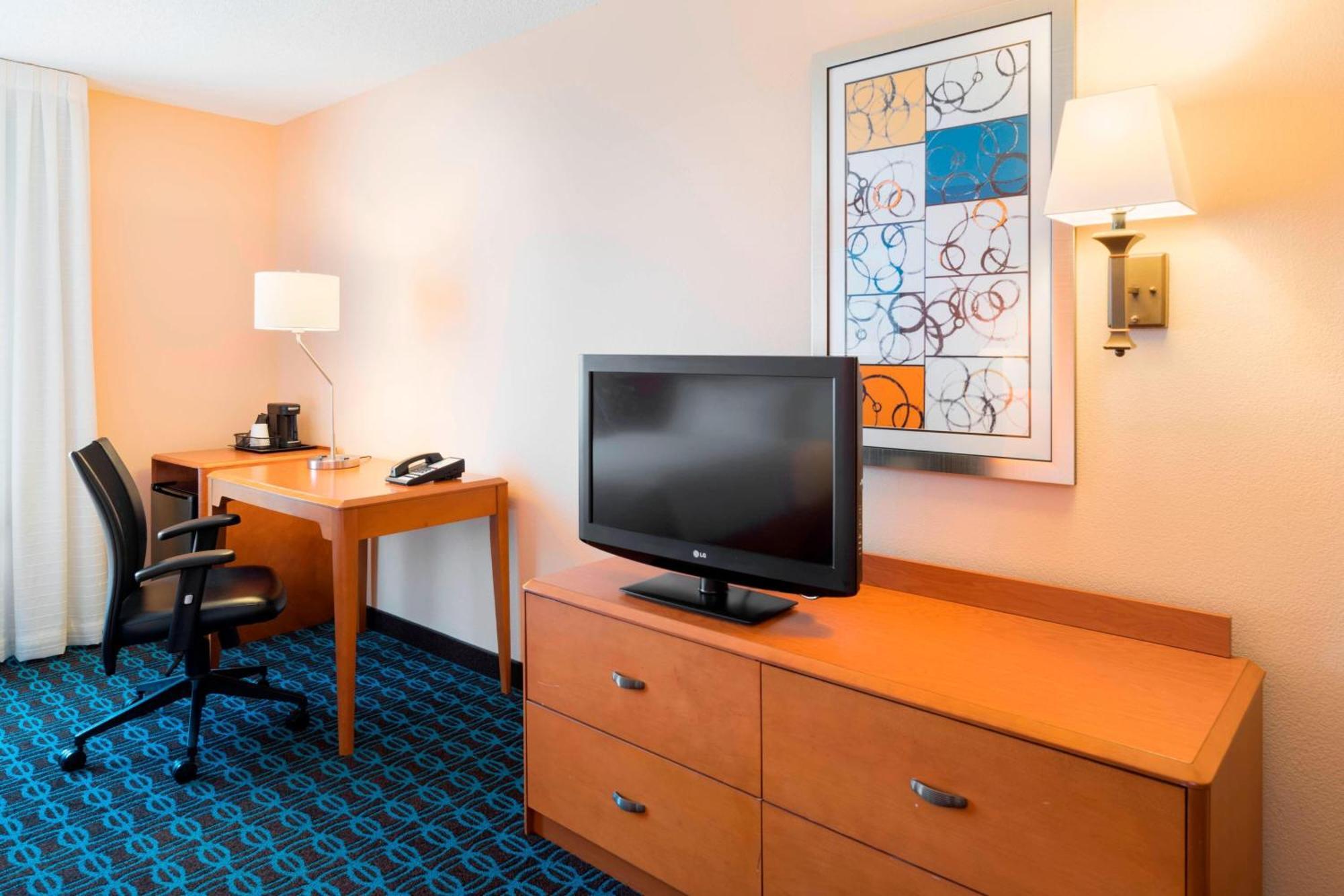 Fairfield Inn & Suites By Marriott State College Eksteriør billede