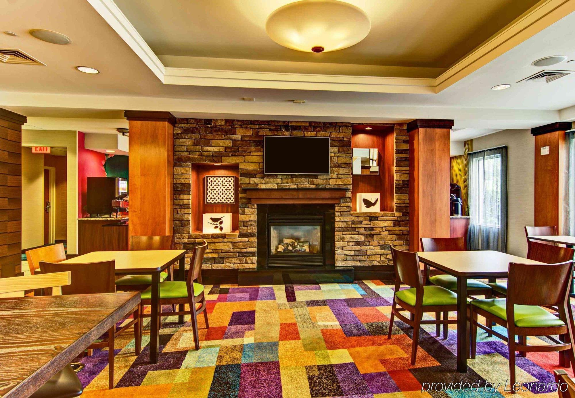 Fairfield Inn & Suites By Marriott State College Eksteriør billede