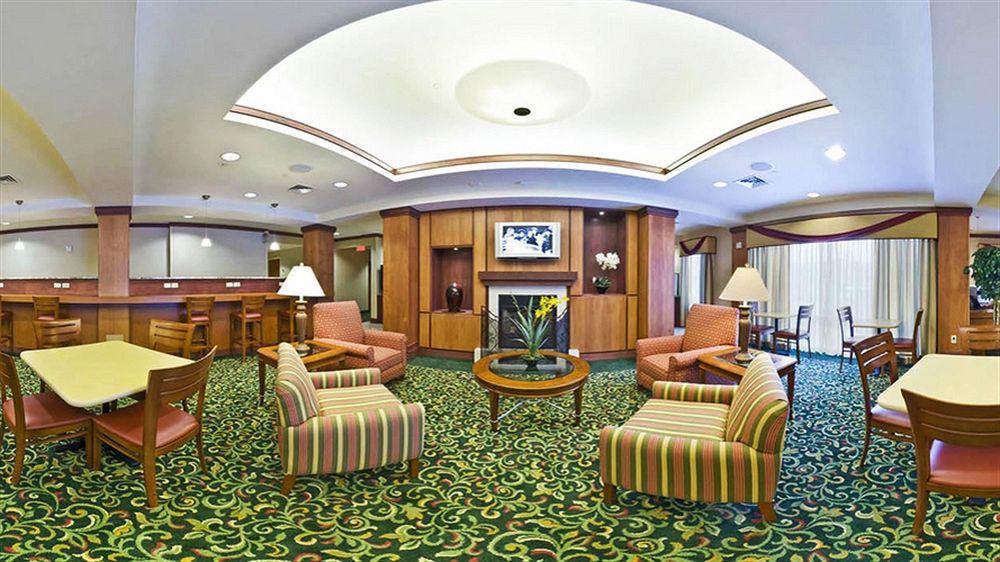 Fairfield Inn & Suites By Marriott State College Eksteriør billede